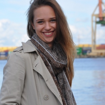 Brūnā leopardiņu ŠALLE