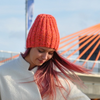 Oranžā elastīgā cepure