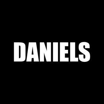 Daniels 13,2 x 3,4 cm