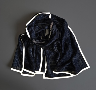 Briedīšu un Auseklīšu šalle ar atstarojošu maliņu